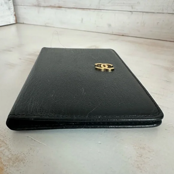 Chanel VINTAGE NEVER USED Black Caviar Leather Card Holder - Picture 3 of 9